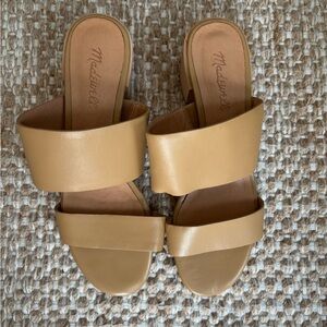 Madewell Tan Leather Sandals with Minimalist Design